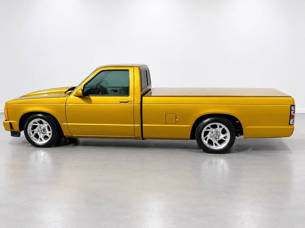 Used 1991 Chevrolet S10 Pickup 2WD Regular Cab image 4