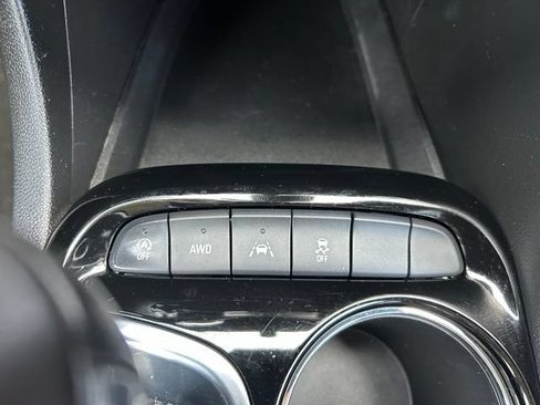 Used 2021 Buick Encore GX Preferred w/ Cold Weather Comfort Package AWD/4WD image 19