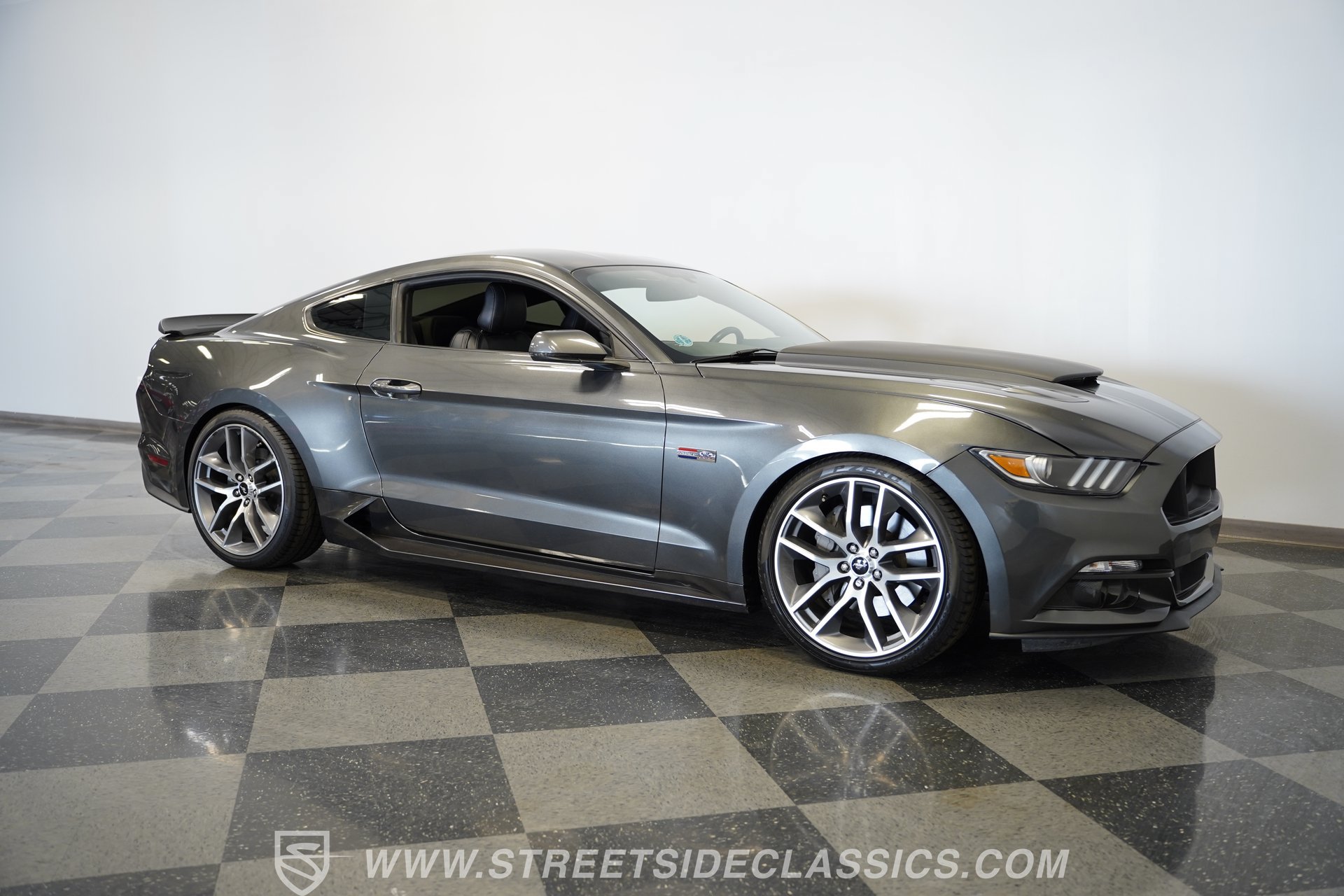 Used 2016 Ford Mustang GT Premium RWD image 16