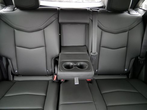 Used 2026 Cadillac XT5 Luxury w/ LPO, Floor Liner Package AWD/4WD image 13