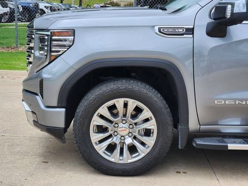 Used 2024 GMC Sierra 1500 Denali w/ Technology Package AWD/4WD image 8