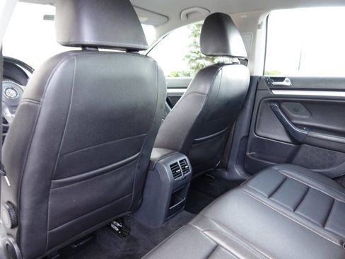Used 2010 Volkswagen Jetta Limited Edition FWD image 71