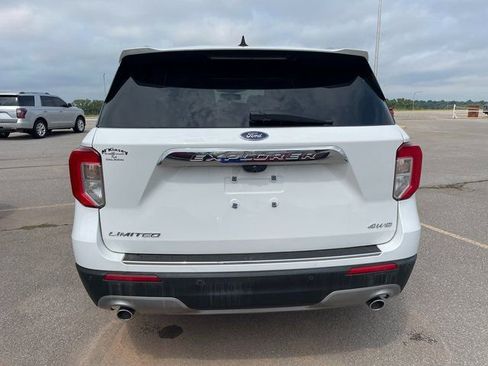 Used 2021 Ford Explorer Limited w/ Equipment Group 301A image 8