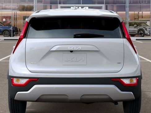 New 2026 Kia Niro LX image 14