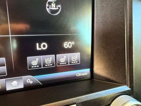 Used 2015 Ford Mustang Premium image 15