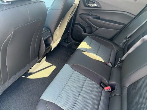 New 2026 Chevrolet Trax LT w/ Midnight Edition FWD image 11