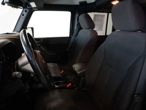 Used 2018 Jeep Wrangler Unlimited Sport S image 15