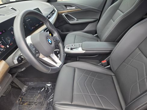 Certified 2025 BMW X1 xDrive28i w/ Technology Package AWD/4WD image 16