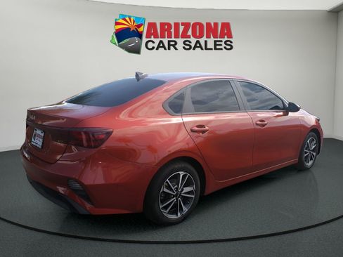 Used 2023 Kia Forte LXS image 4