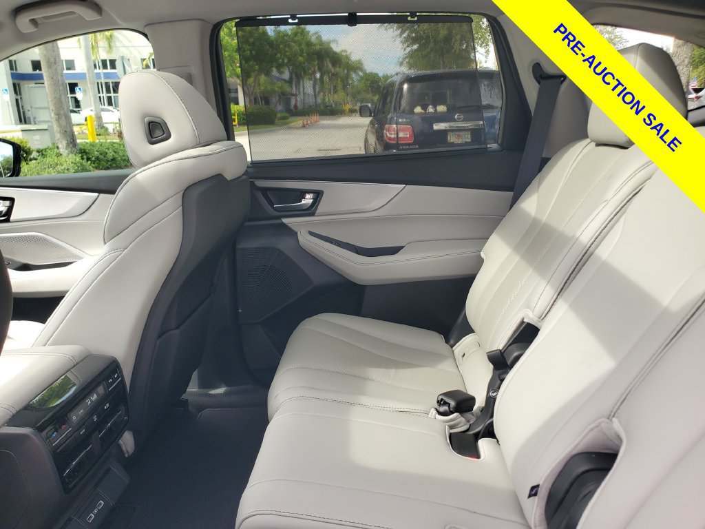 Certified 2024 Acura MDX w/ Technology Package FWD image 12