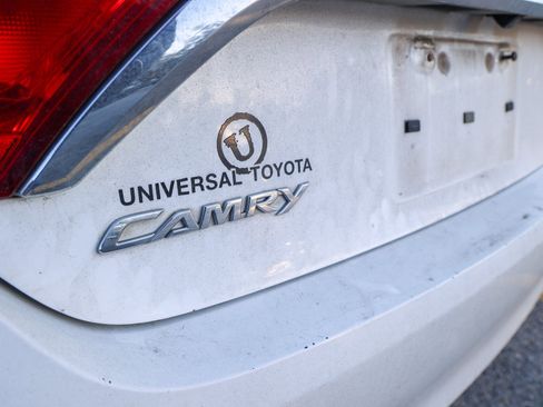 Used 2017 Toyota Camry LE image 11