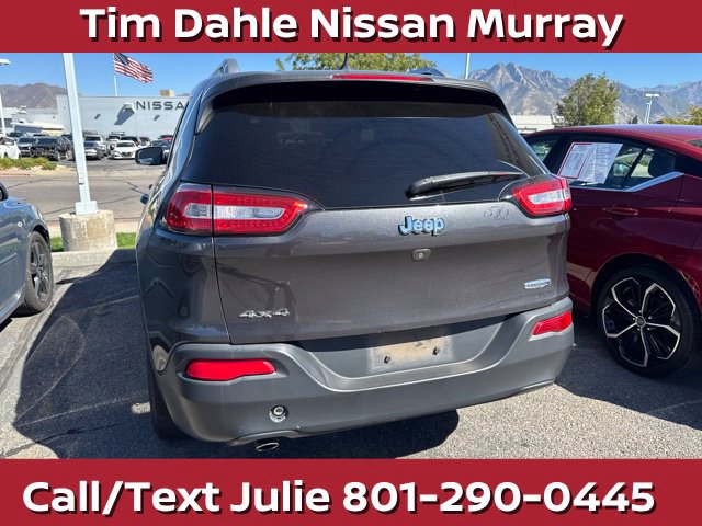 Used 2016 Jeep Cherokee Latitude AWD/4WD image 17