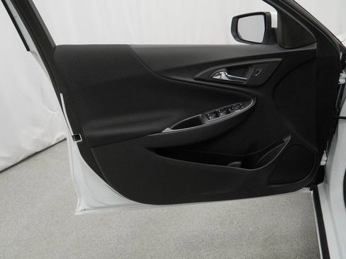 Used 2024 Chevrolet Malibu LT image 41