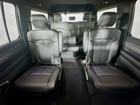New 2025 Jeep Wagoneer Series II w/ Convenience Group I AWD/4WD image 10