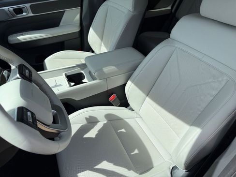 Used 2025 Hyundai Santa Fe SEL image 39