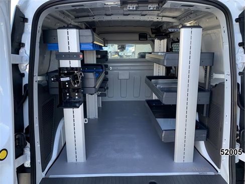 Used 2023 Ford Transit Connect XL image 9