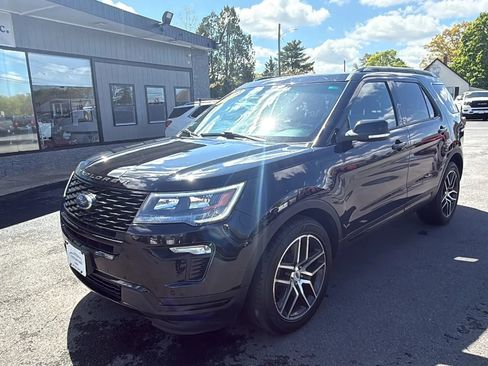 Used 2019 Ford Explorer Sport AWD/4WD image 3