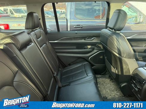 Used 2021 Jeep Grand Cherokee L Limited w/ Luxury Tech Group II image 6