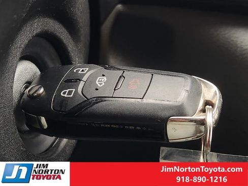 Used 2023 Ford Transit 350 XLT image 23