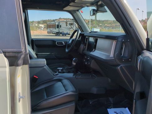 Used 2025 Ford Bronco Outer Banks image 30