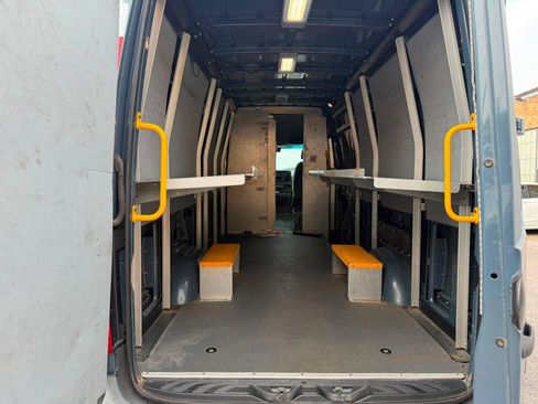 Used 2019 Mercedes-Benz Sprinter 170 image 22