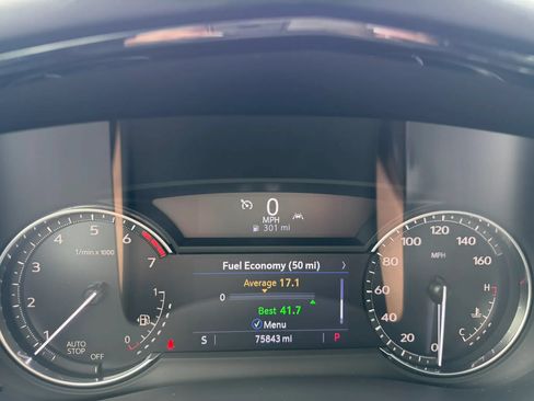 Used 2022 Cadillac XT5 Luxury w/ LPO, ONYX Package FWD image 22