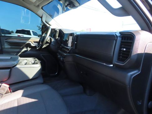 Used 2024 Chevrolet Silverado 3500 LT w/ Convenience Package AWD/4WD image 33