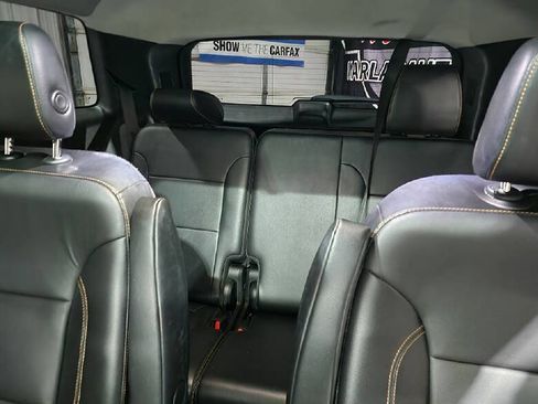 Used 2018 Chevrolet Traverse LT image 11