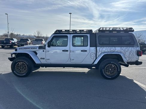 Used 2023 Jeep Gladiator Sport image 4