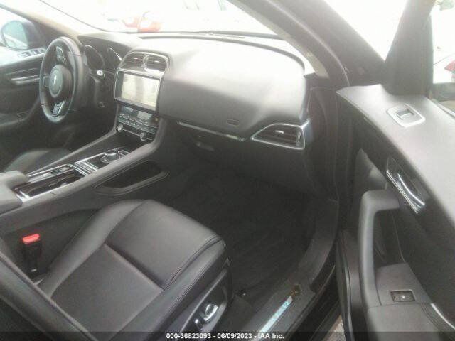 Used 2020 Jaguar F-PACE Premium AWD/4WD image 30
