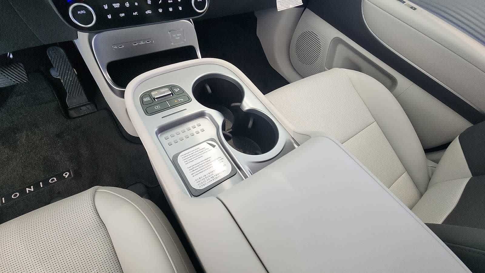 New 2026 Hyundai Ioniq 9 SEL AWD/4WD image 12