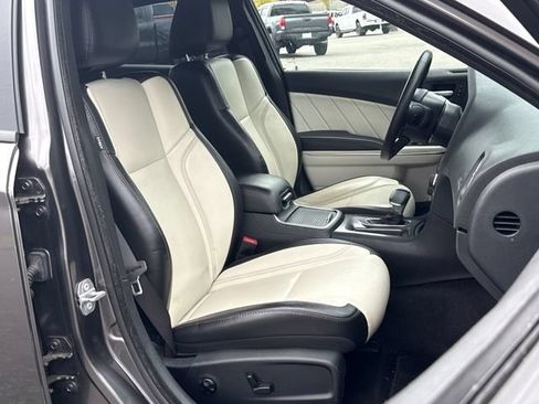 Used 2017 Dodge Charger SXT w/ Plus Group RWD image 22