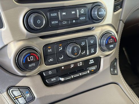 Used 2020 GMC Yukon Denali w/ Open Road Package AWD/4WD image 12