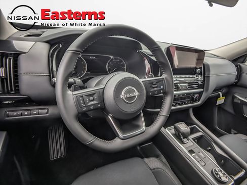 New 2025 Nissan Pathfinder SV w/ SV Premium Package image 12