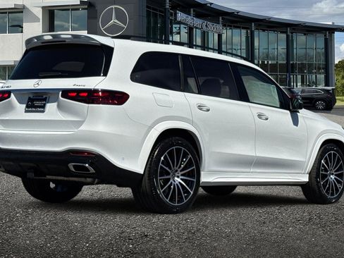 New 2026 Mercedes-Benz GLS 450 4MATIC image 4