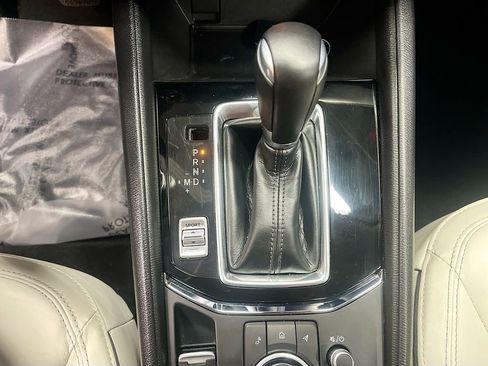 Used 2025 MAZDA CX-5 AWD 2.5 S w/ Preferred Package image 17