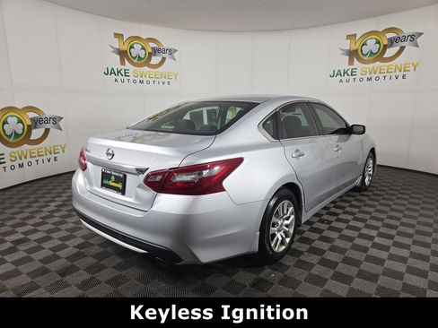 Used 2018 Nissan Altima 2.5 S w/ S Convenience Package image 9