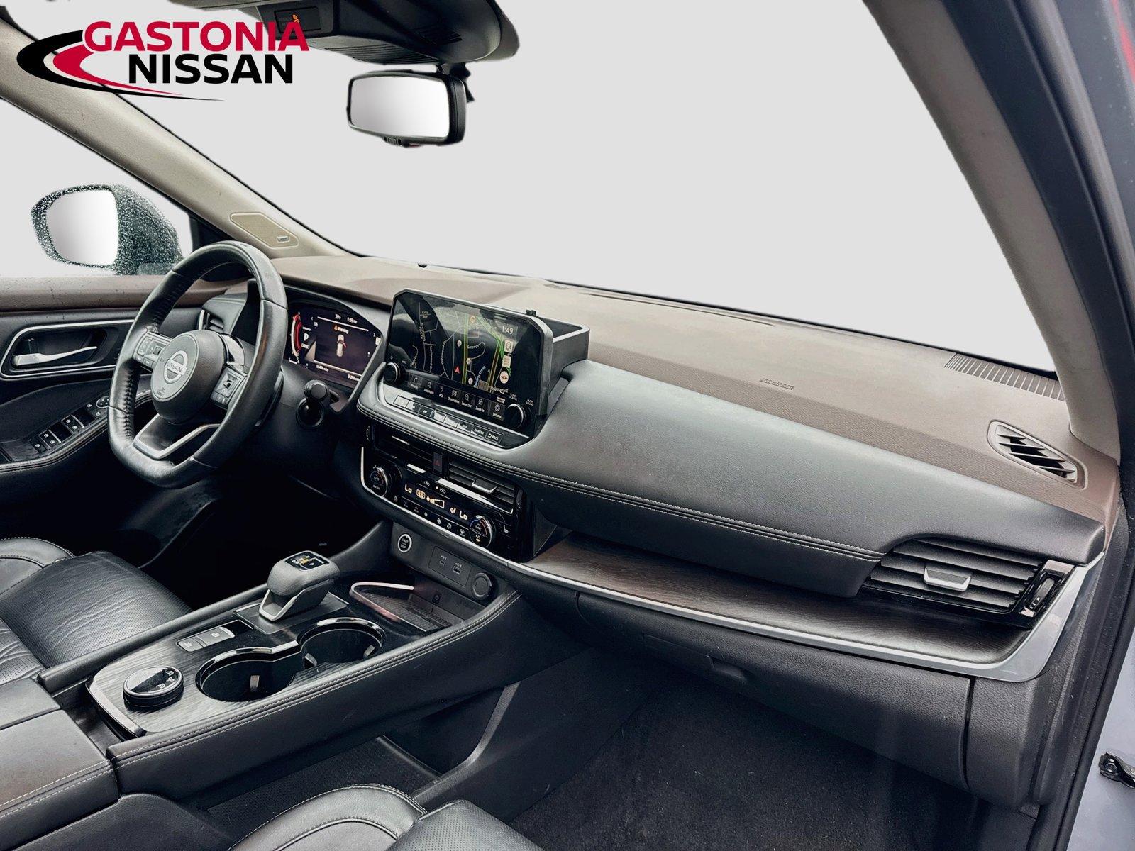 Used 2021 Nissan Rogue Platinum AWD/4WD image 39