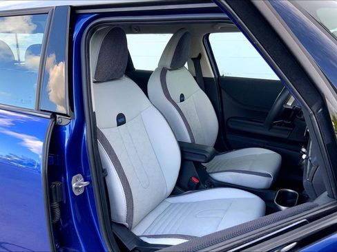 Certified 2025 MINI Cooper S image 8