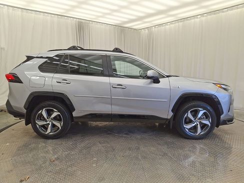 Used 2023 Toyota RAV4 SE w/ Weather & Moonroof Package image 26