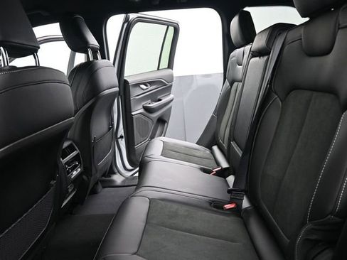 New 2025 Jeep Grand Cherokee Altitude AWD/4WD image 14