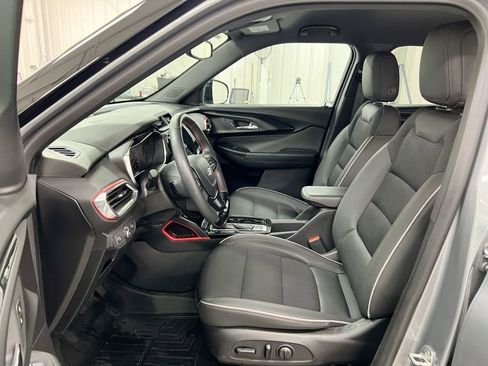 Used 2023 Chevrolet TrailBlazer RS w/ Convenience Package image 19