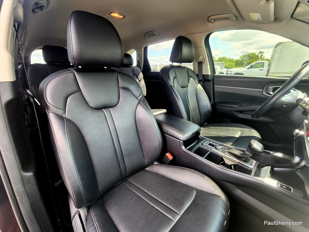 Used 2024 Kia Sorento S AWD/4WD image 41