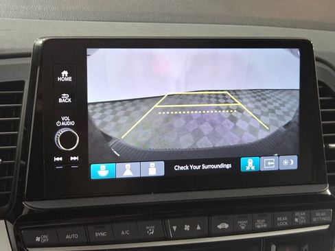 New 2026 Honda Odyssey Touring image 14