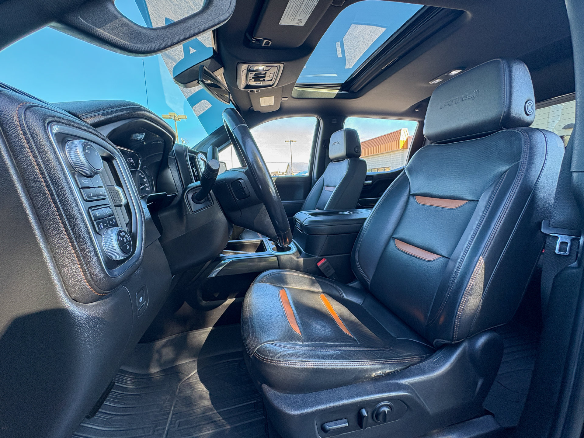 Used 2019 GMC Sierra 1500 AT4 w/ AT4 Premium Package AWD/4WD image 22