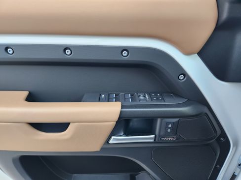 New 2026 Land Rover Defender 130 V8 image 22