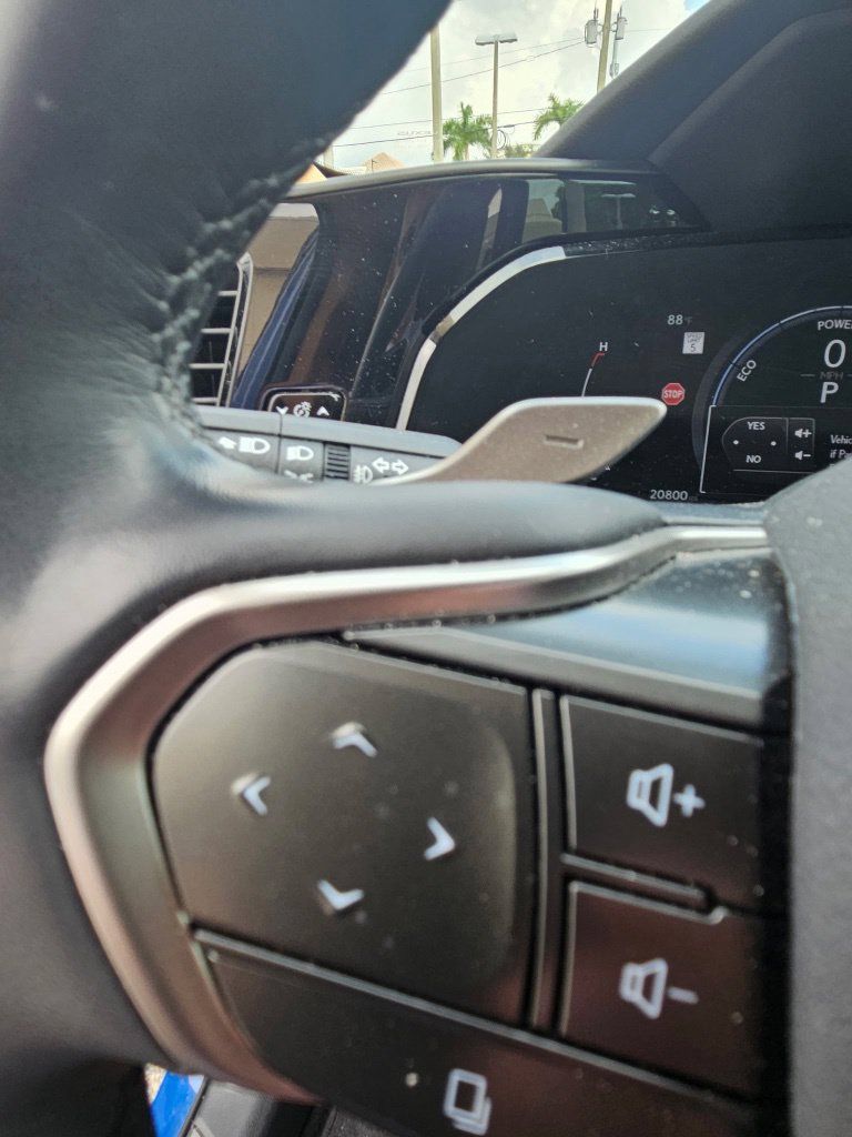 Certified 2025 Lexus NX 350h AWD w/ Accessory Package (K3) image 9