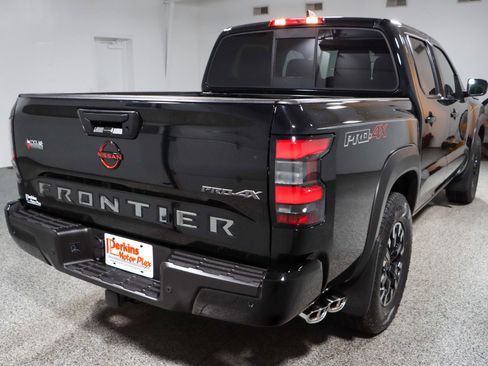 Used 2022 Nissan Frontier PRO-4X w/ Technology Package image 7
