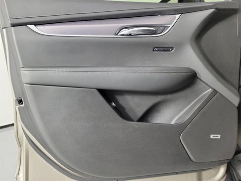 Certified 2023 Cadillac XT6 Luxury image 20