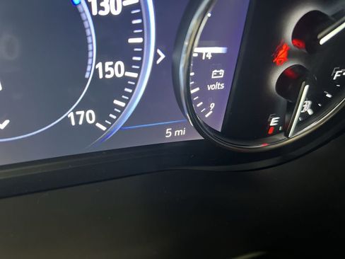 Used 2023 Buick Enclave Avenir image 12